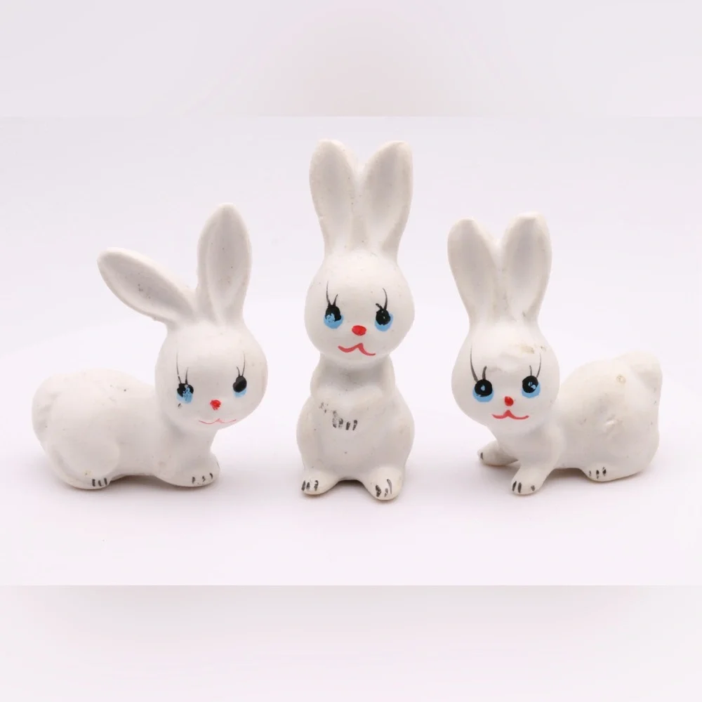 Vintage Ceramic Bunny Figurines – Set of 3 – Hand-Painted Porcelain Rabbits